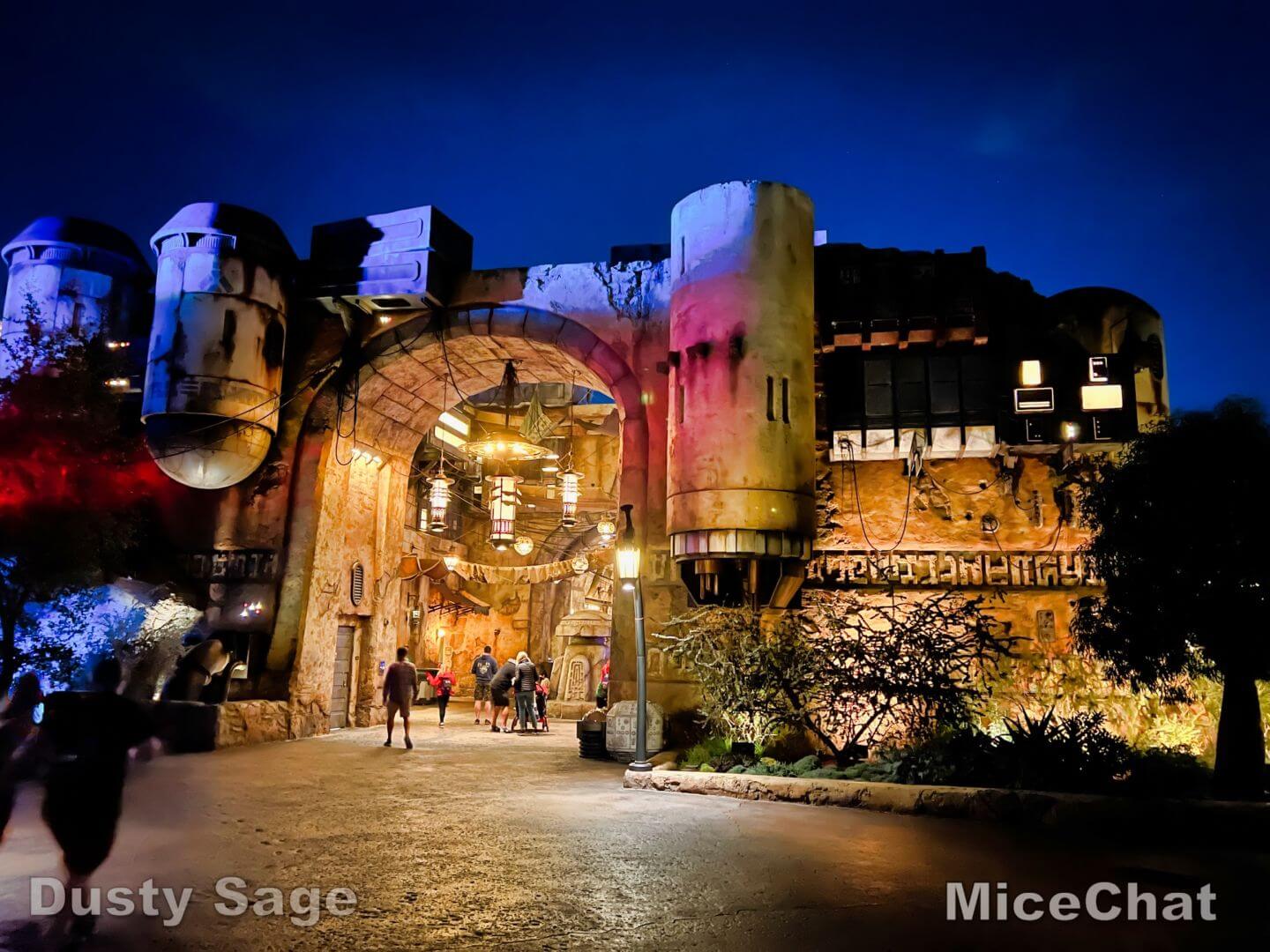, Disneyland Update – Candy Canes, Candlelight & Holiday Surprise!