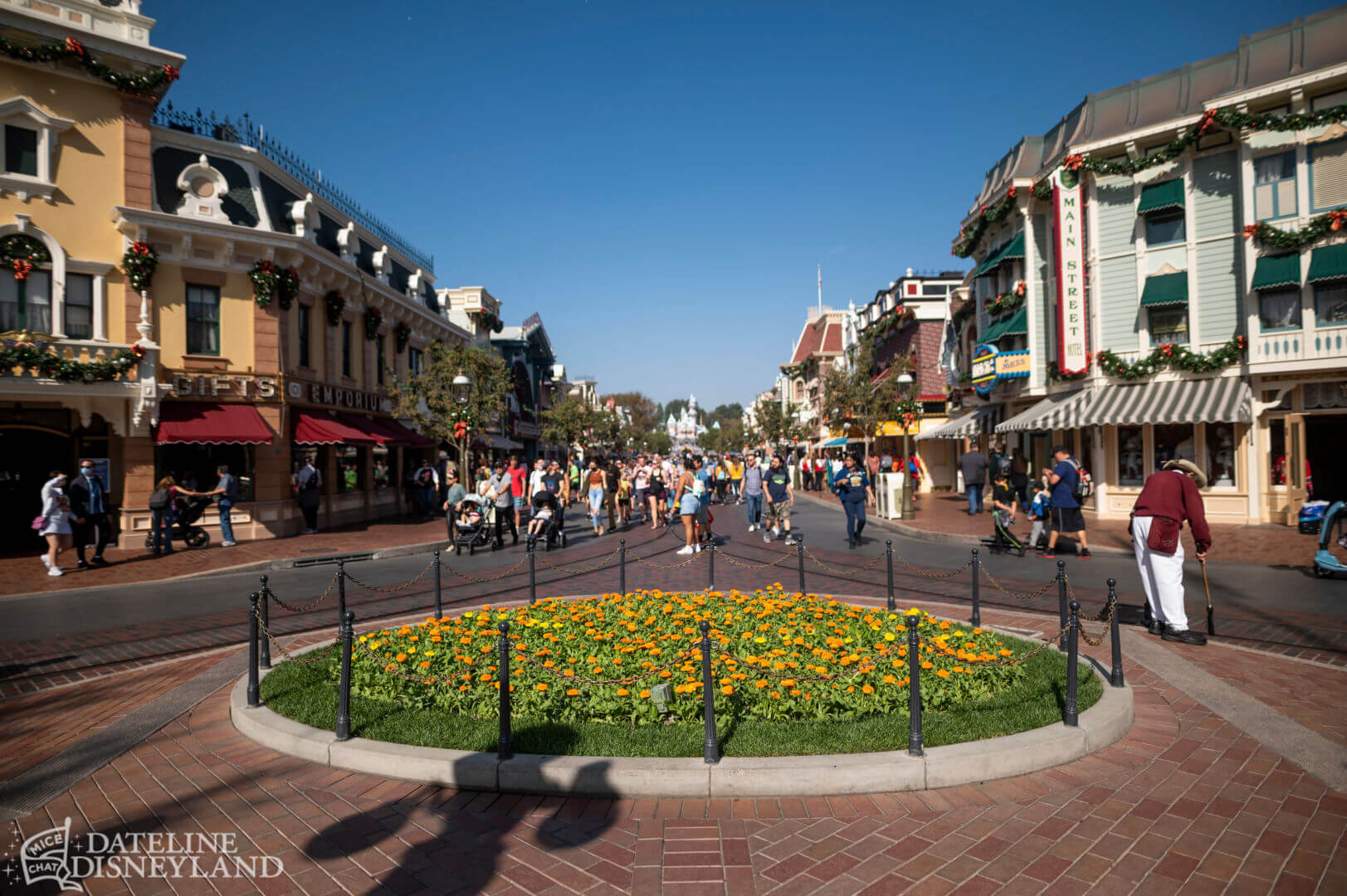 , Dateline Disneyland: Holidays take shape, Eternals suit up, Magic Keys Sputter