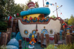 Disneyland Mickey’s Toon Town Donald’s Boat holiday Christmas DSC_8473-X5