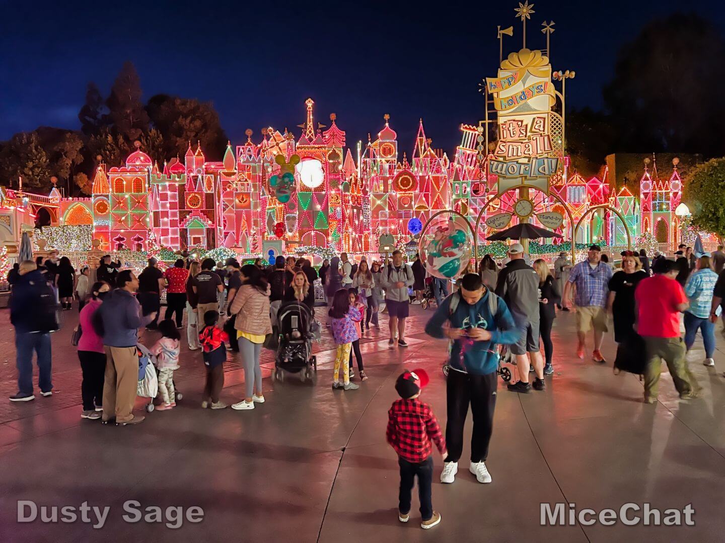 , Disneyland Update – Candy Canes, Candlelight & Holiday Surprise!