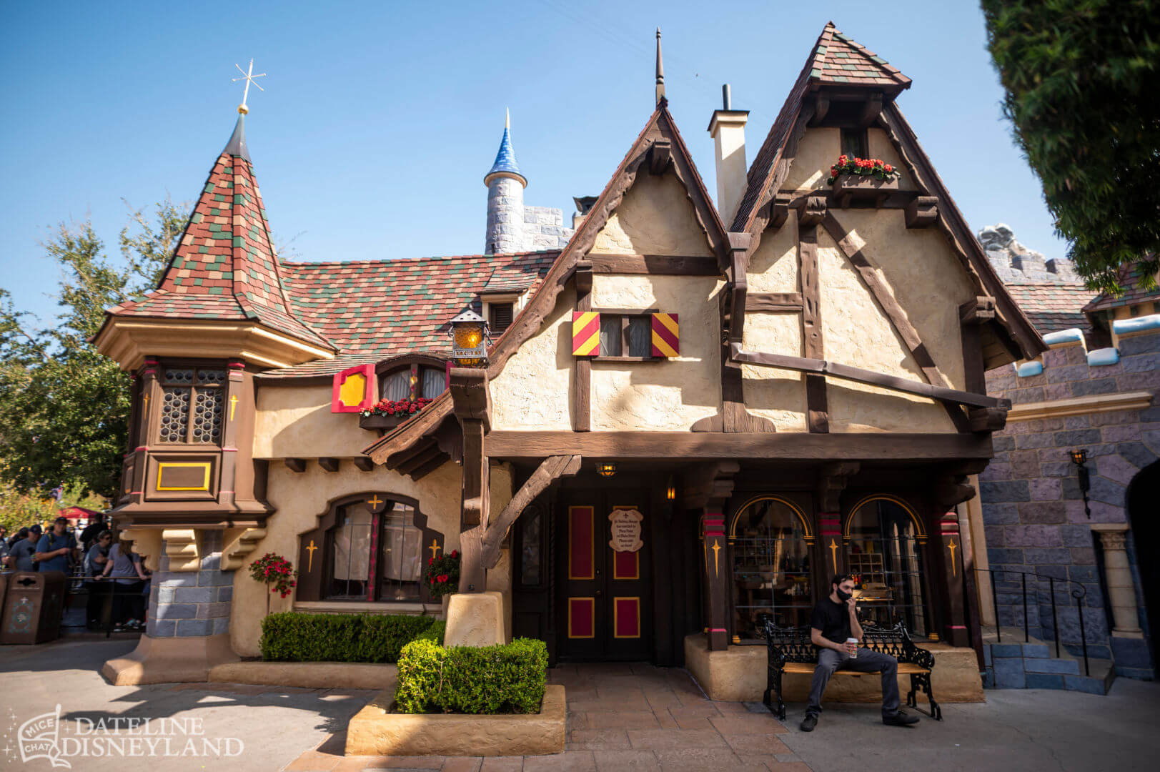 , Dateline Disneyland: Holidays take shape, Eternals suit up, Magic Keys Sputter