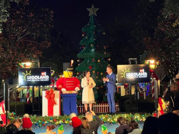 , LEGOLAND California Christmas Tree Lighting 2021