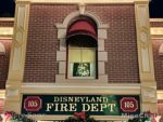 disneyland christmas walt firehouse christmas tree-micechat