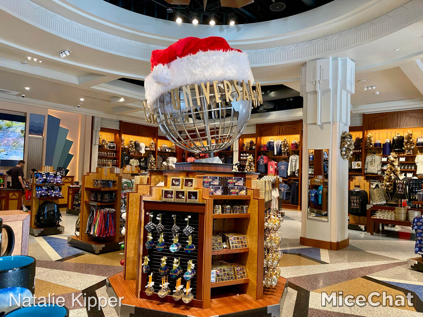 , Universal Studios Hollywood Merchandise Update: Ho, Ho, Hollywood!