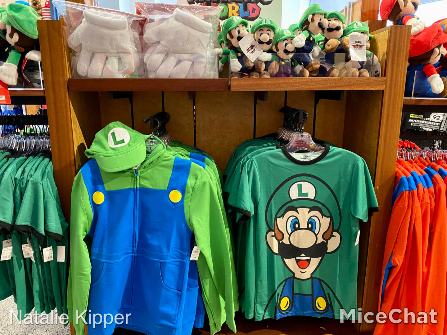 , Universal Studios Hollywood Merchandise Update: Ho, Ho, Hollywood!