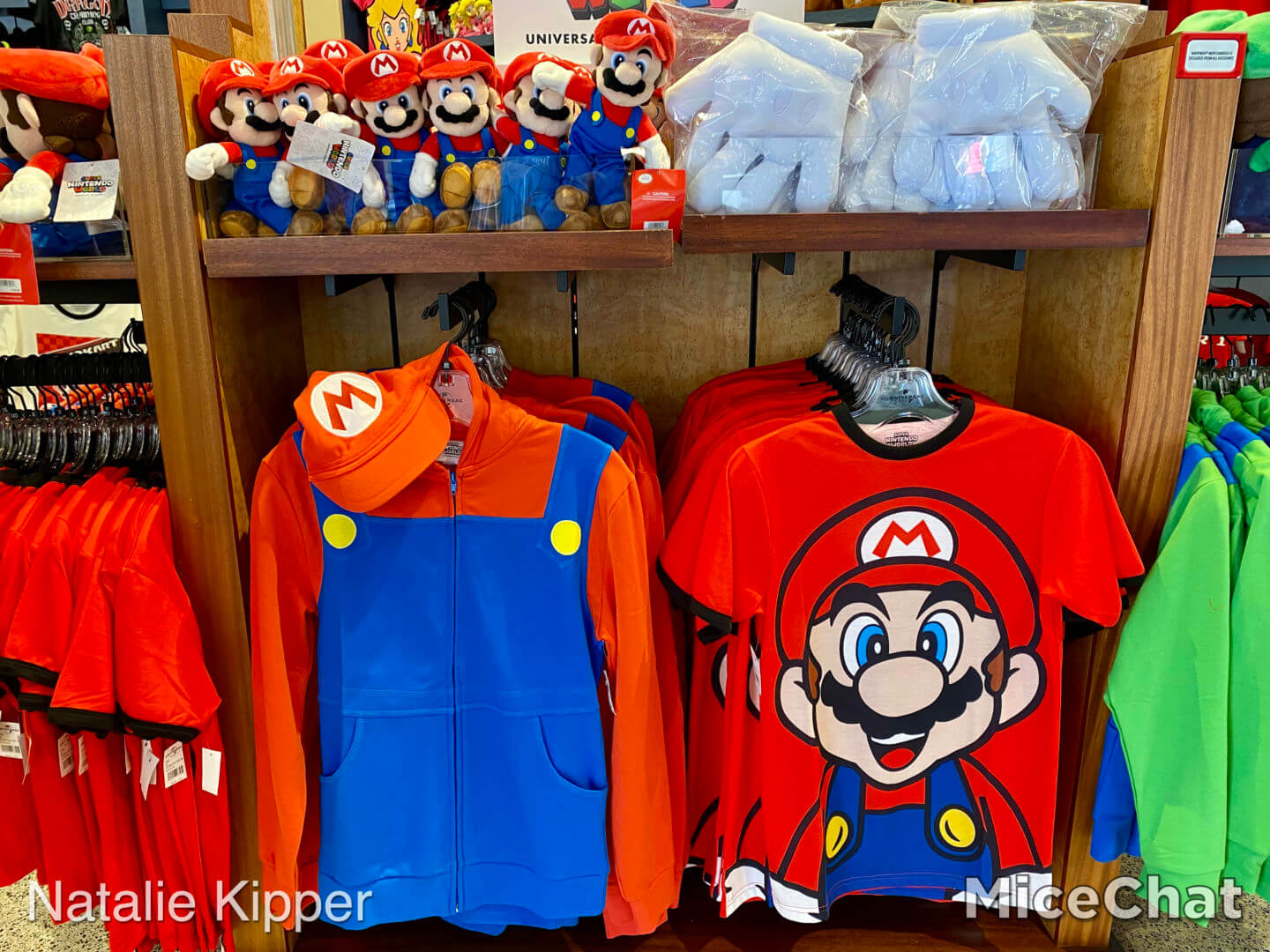 , Universal Studios Hollywood Merchandise Update: Ho, Ho, Hollywood!