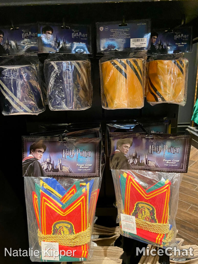 , Universal Studios Hollywood Merchandise Update: Ho, Ho, Hollywood!