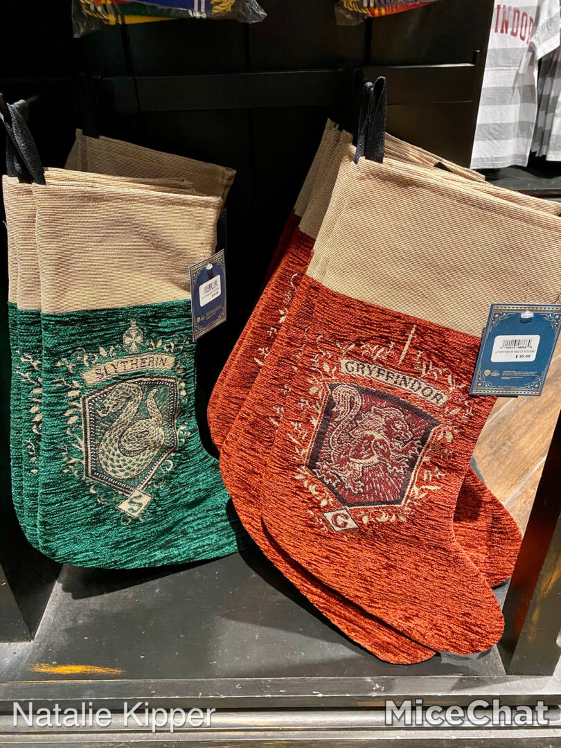 , Universal Studios Hollywood Merchandise Update: Ho, Ho, Hollywood!