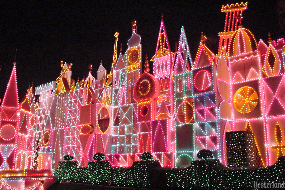 “it’s a small world” Holiday