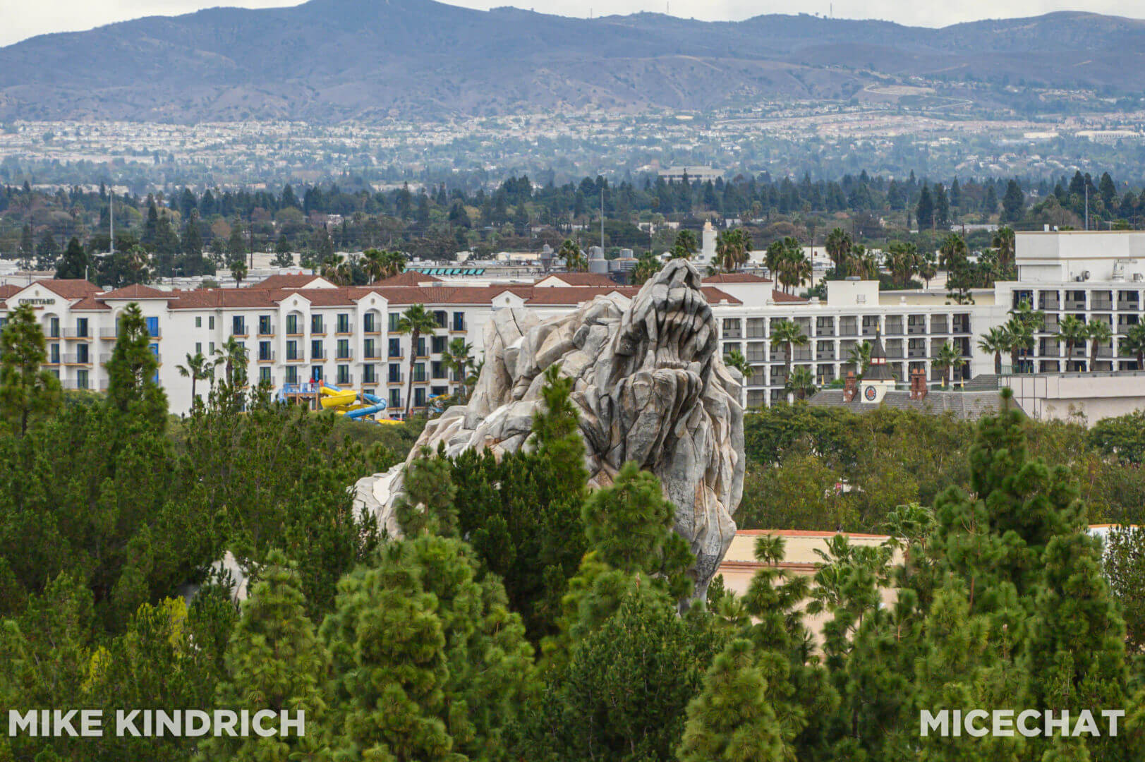 , Disneyland Update: Genie’s Dramatic Debut, Entertainment Excitement, and Holiday Hoopla