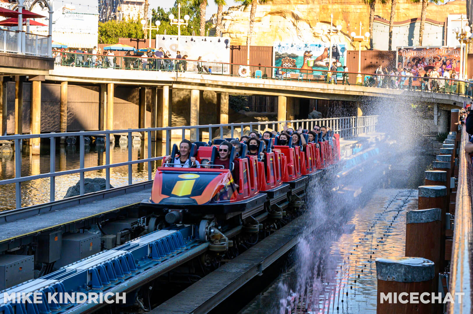 , Disneyland Update – Snowfall, Pumpkins & Missed Opportunities!