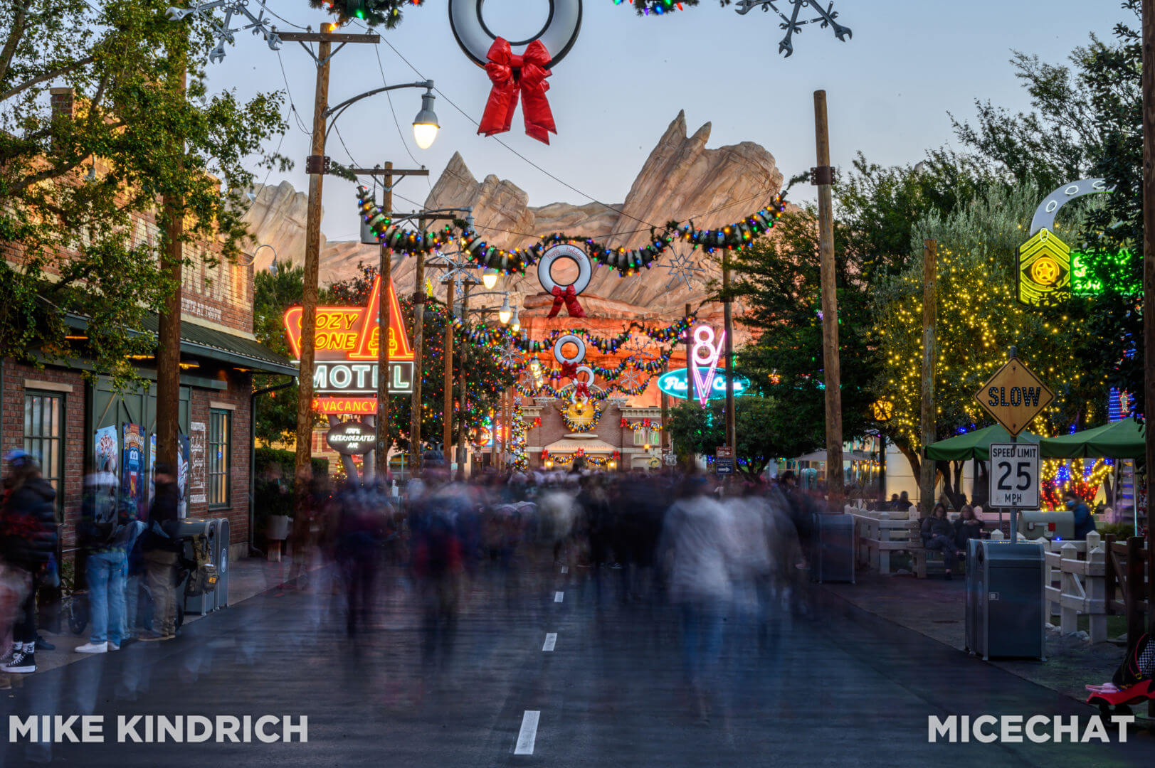 , Disneyland Update: Genie&#8217;s Dramatic Debut, Entertainment Excitement, and Holiday Hoopla