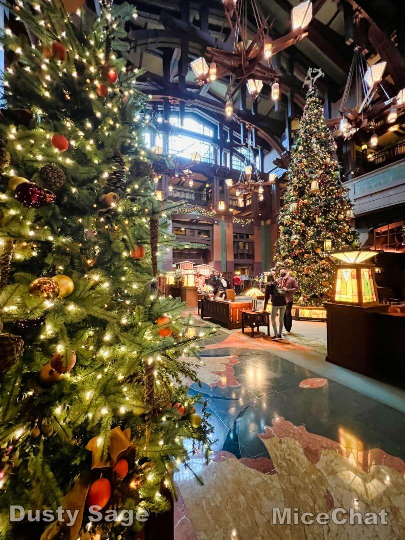 , DISNEYLAND UPDATE!  Christmas Out, Prices Up, and Changes Ahead