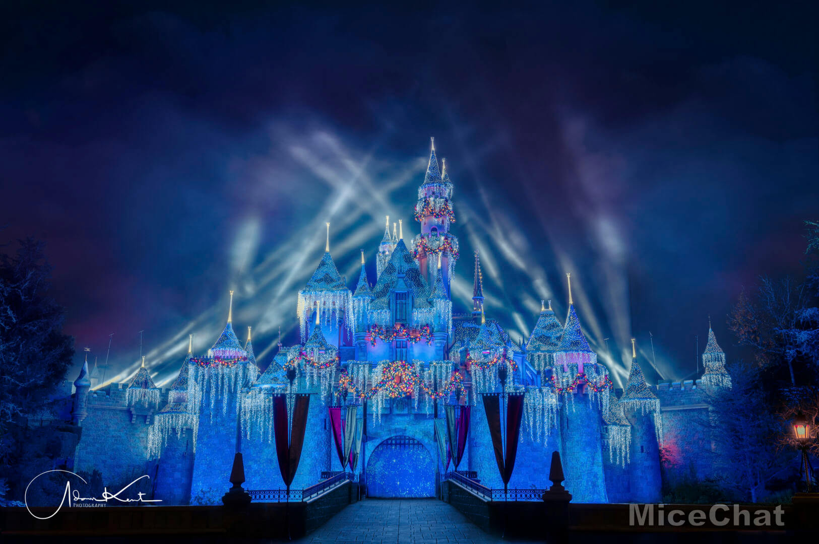 Disneyland Christmas, Merry Christmas From Disneyland: These Are A Few Of Our Favorite Things…