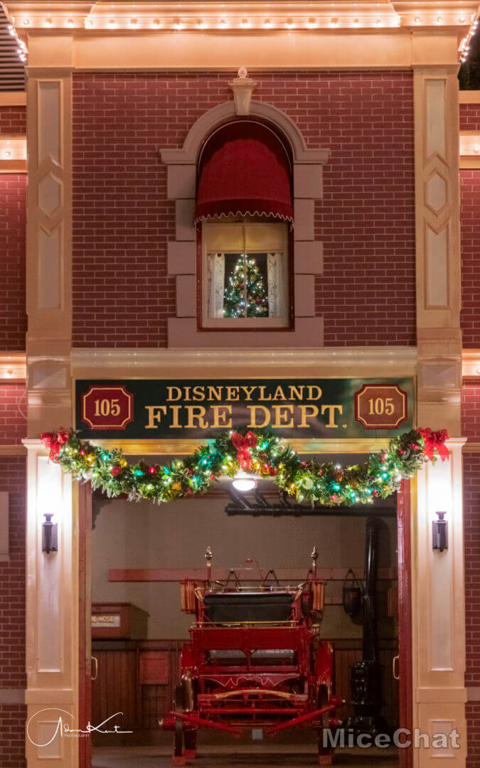 Disneyland Christmas, Merry Christmas From Disneyland: These Are A Few Of Our Favorite Things…