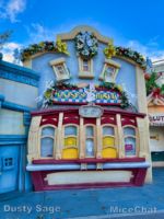 Disneyland Christmas ToonTown Daisys Diner-micechat