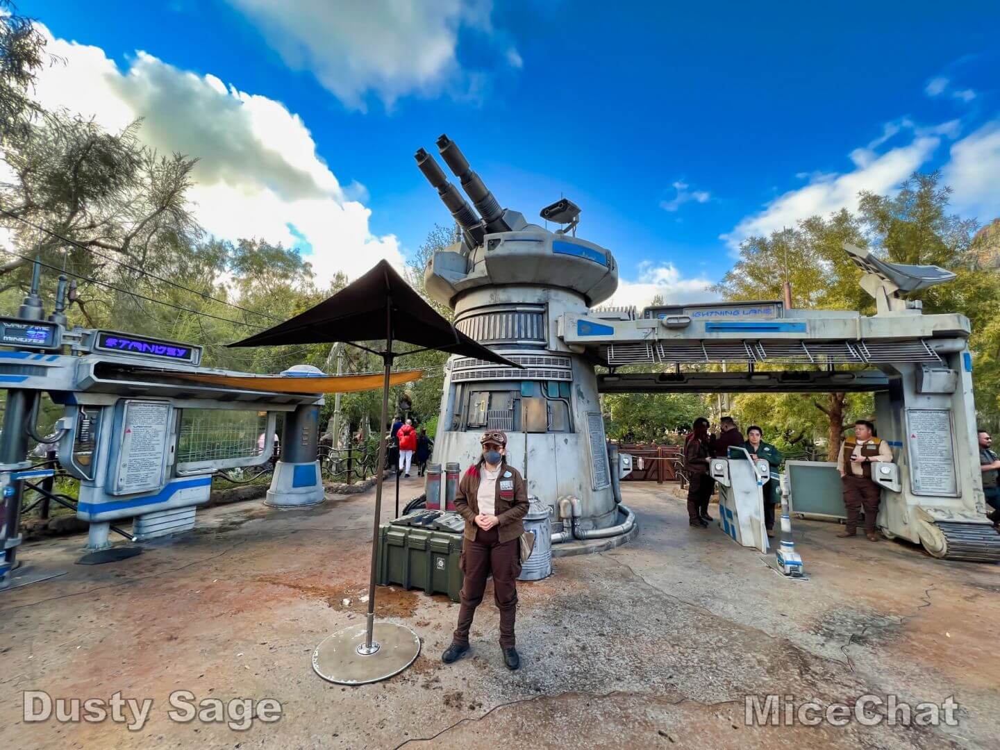 , DISNEYLAND UPDATE!  Christmas Out, Prices Up, and Changes Ahead