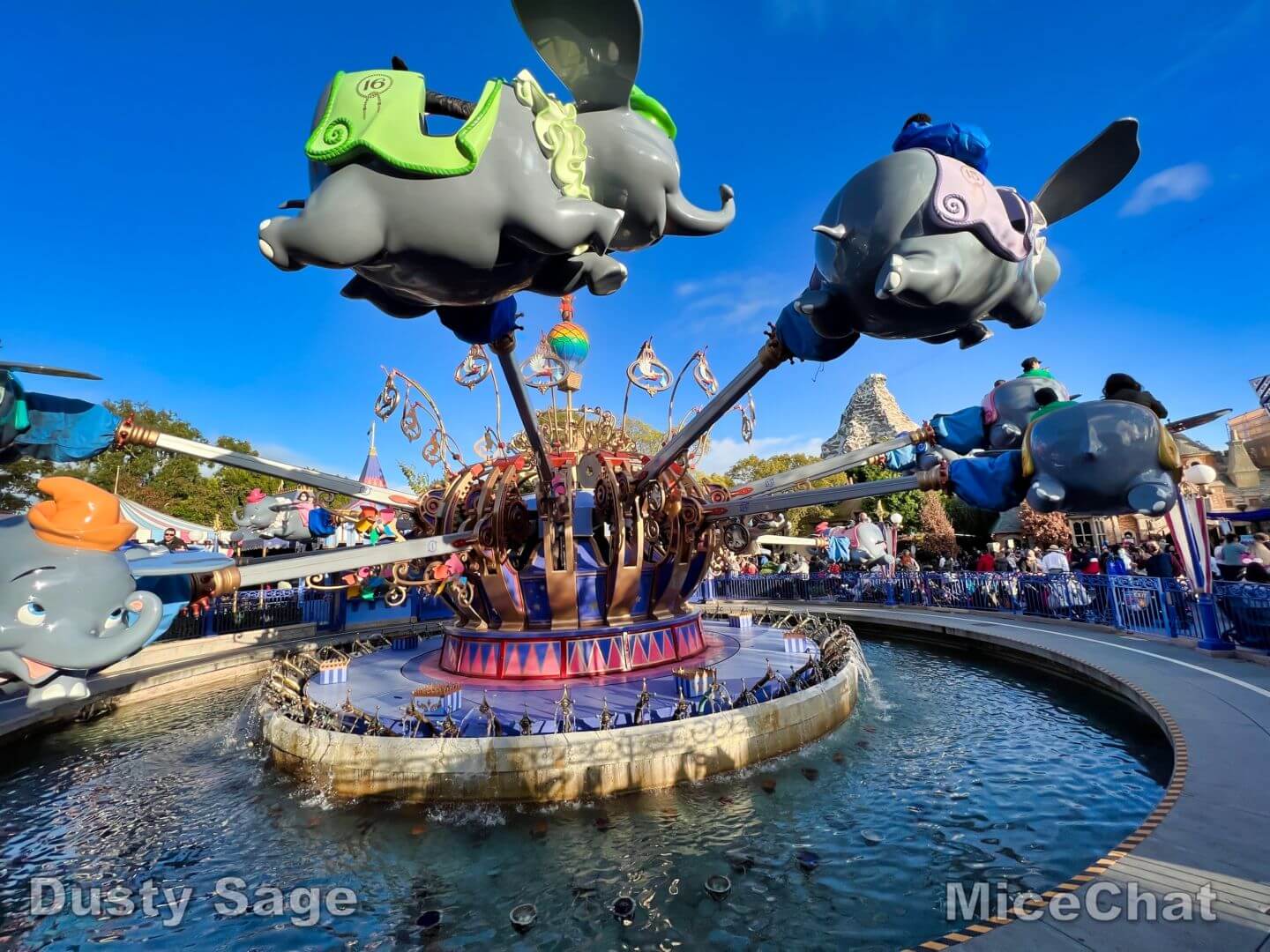 , DISNEYLAND UPDATE!  Christmas Out, Prices Up, and Changes Ahead