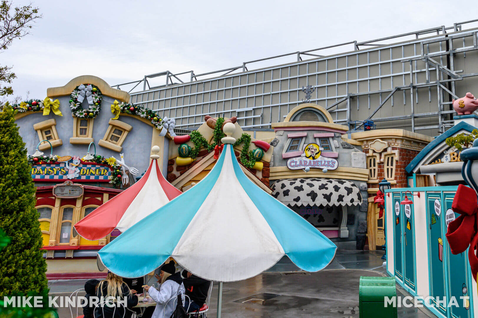 , Disneyland Update: Genie’s Dramatic Debut, Entertainment Excitement, and Holiday Hoopla