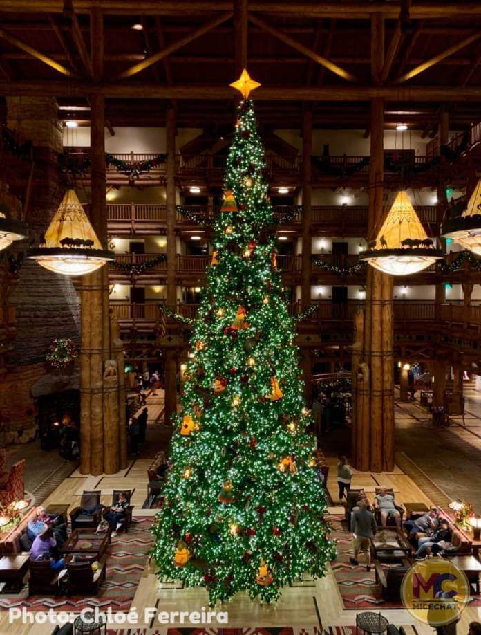 , Where to Find Christmas for FREE at Walt Disney World!