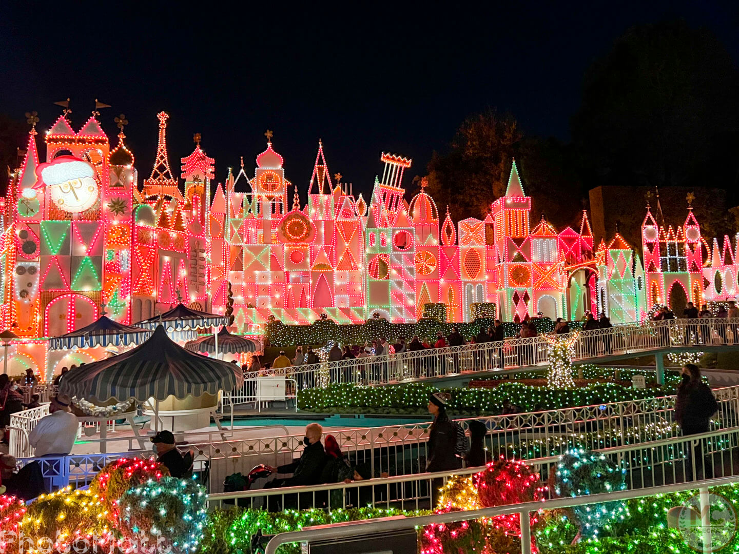 , Disneyland Update: Magic Key Lawsuit, Zany Maynard Fun, and Ho Ho Ho