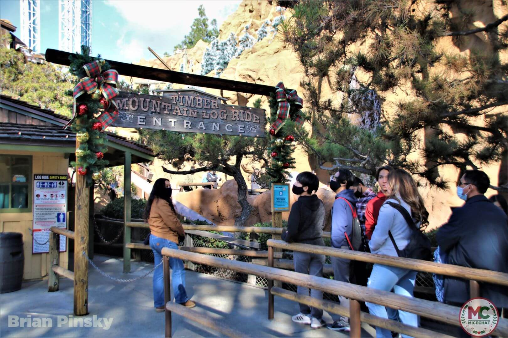 , Knott’s Berry Farm Update: Cheer at the End of the Year!
