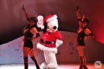 Knotts Merry Farm_Snoopy On Ice_Santa Snoopy