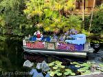 Walt-Disney-World-Holidays-Animal-Kingdom-Santa-floatilla