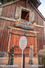 Disneyland_Critter Country_Splash Mountin_Refurbishment-1-7