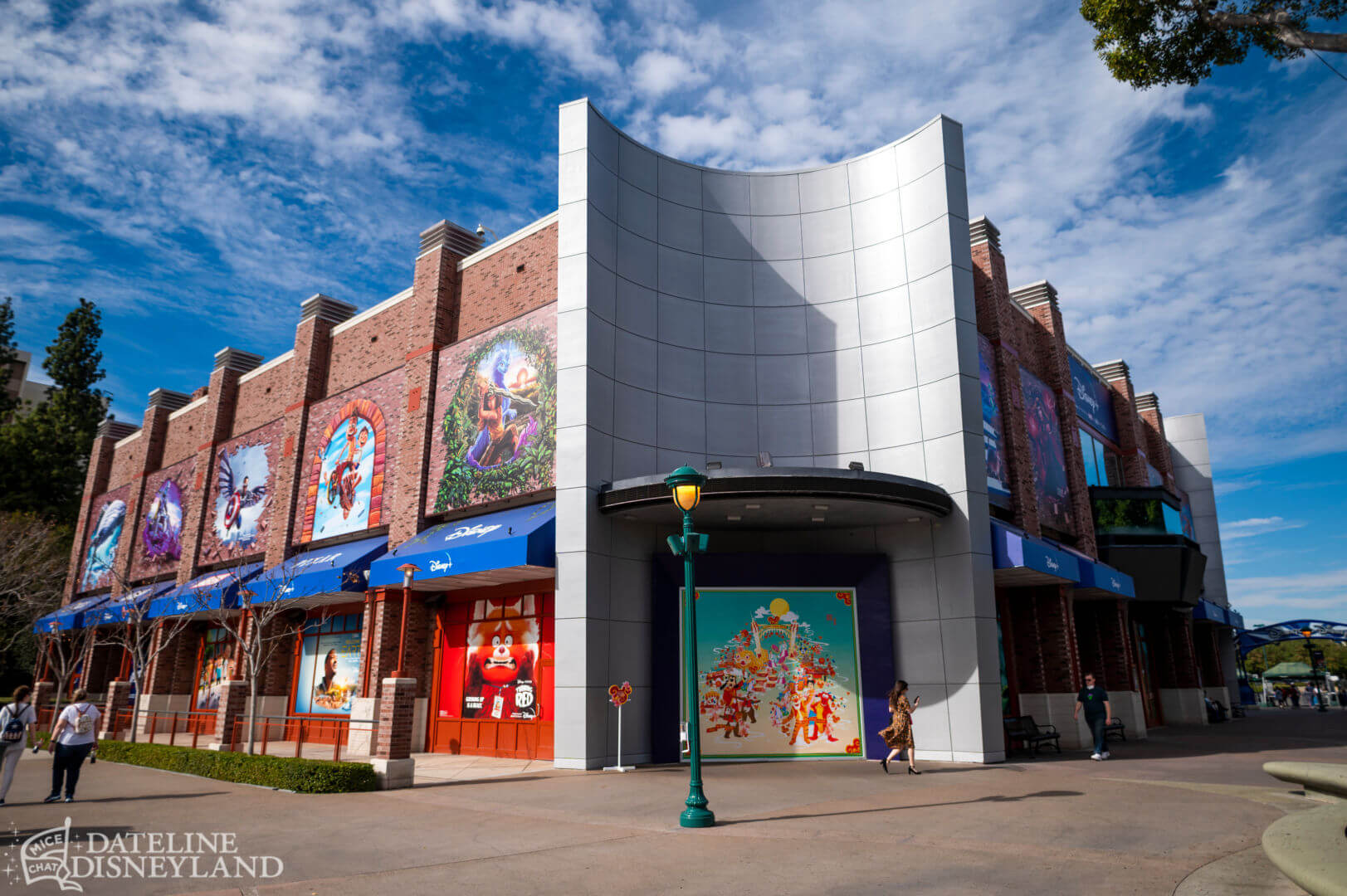 , Dateline Disneyland: Character Conundrum, Spring Sprung & Construction Hum