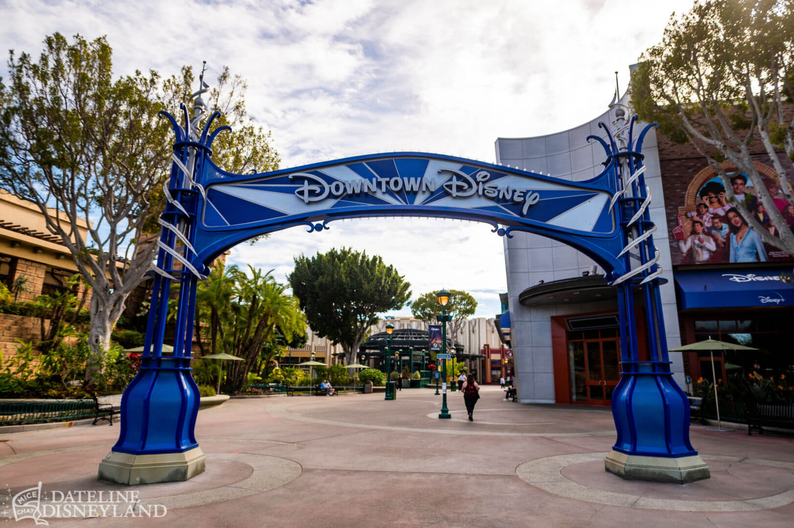 , Dateline Disneyland: Character Conundrum, Spring Sprung & Construction Hum