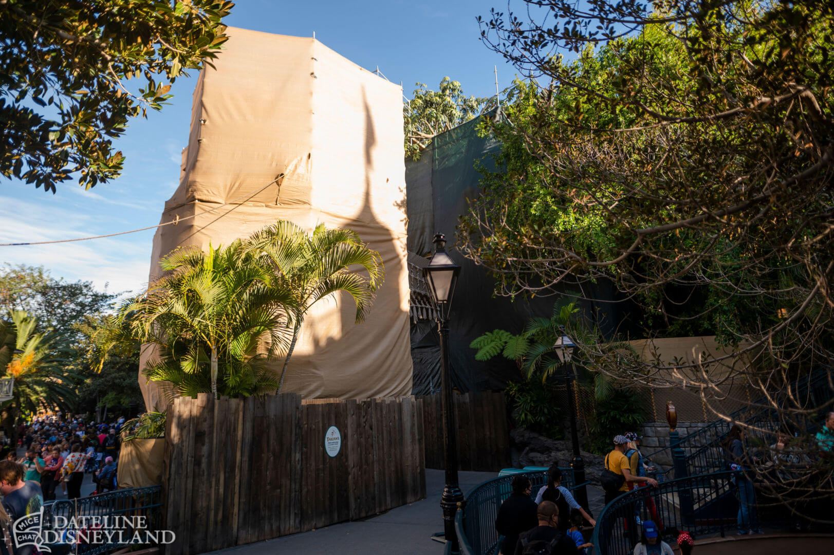 , Dateline Disneyland: Character Conundrum, Spring Sprung & Construction Hum