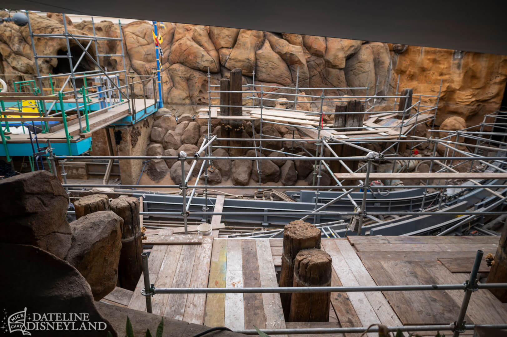 , Dateline Disneyland: Character Conundrum, Spring Sprung & Construction Hum