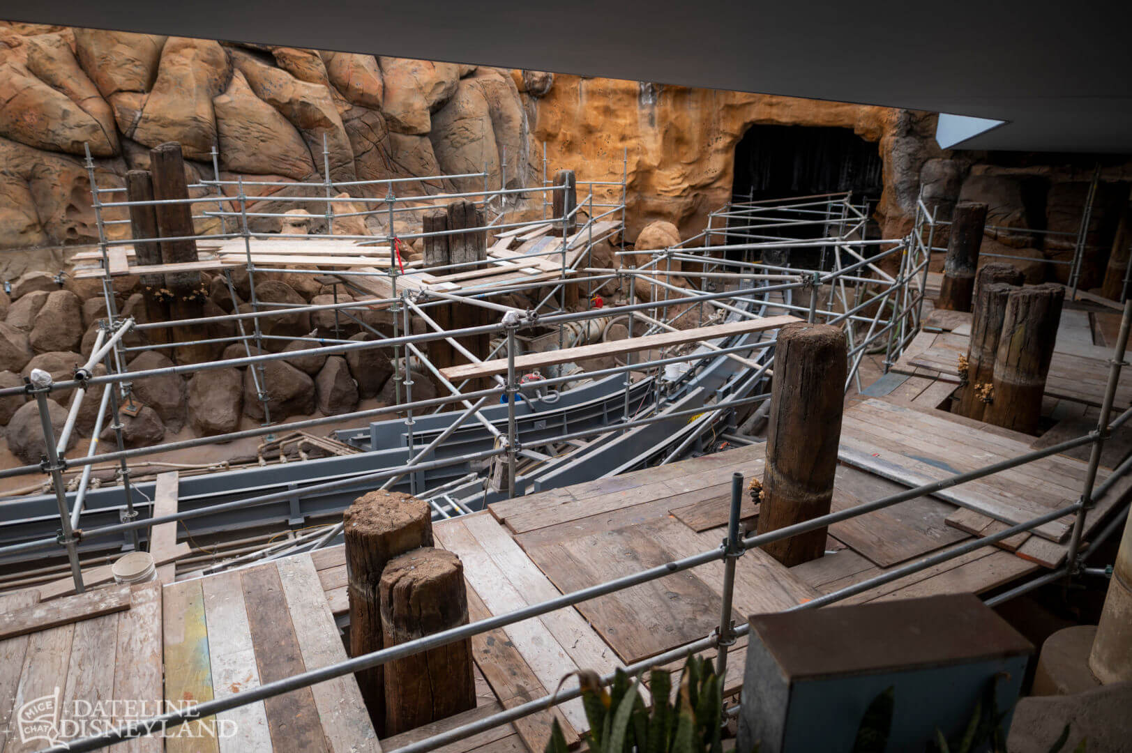 , Dateline Disneyland: Character Conundrum, Spring Sprung & Construction Hum