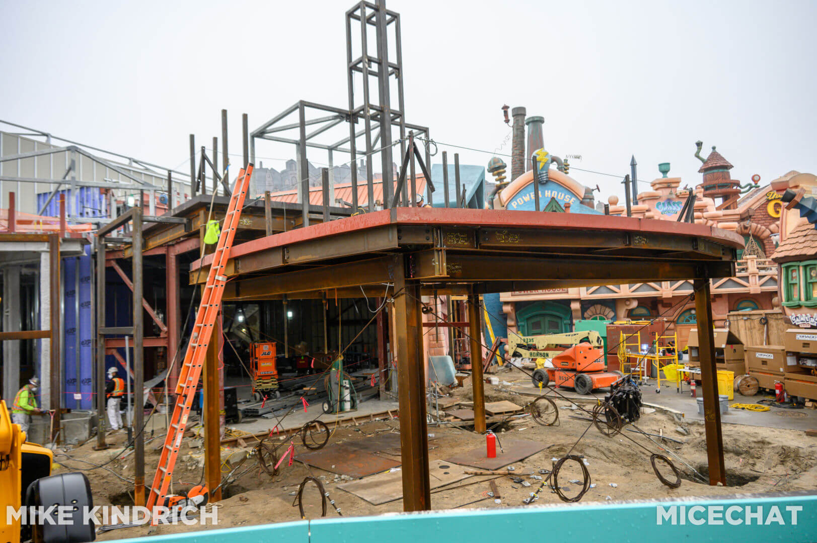 , Disneyland Update: Lightning Lane Shenanigans and Staffing Problems!