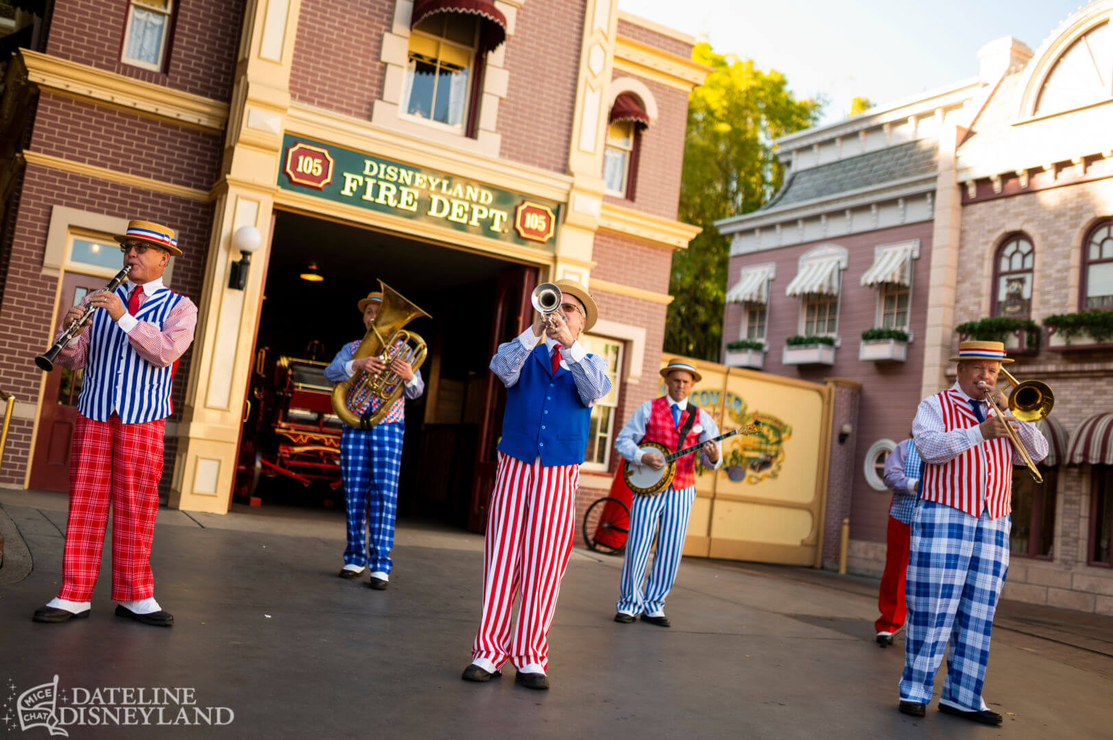 , Dateline Disneyland: Character Conundrum, Spring Sprung & Construction Hum