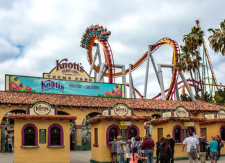 Knott’s Berry Farm Expands Mandatory Chaperone Policy
