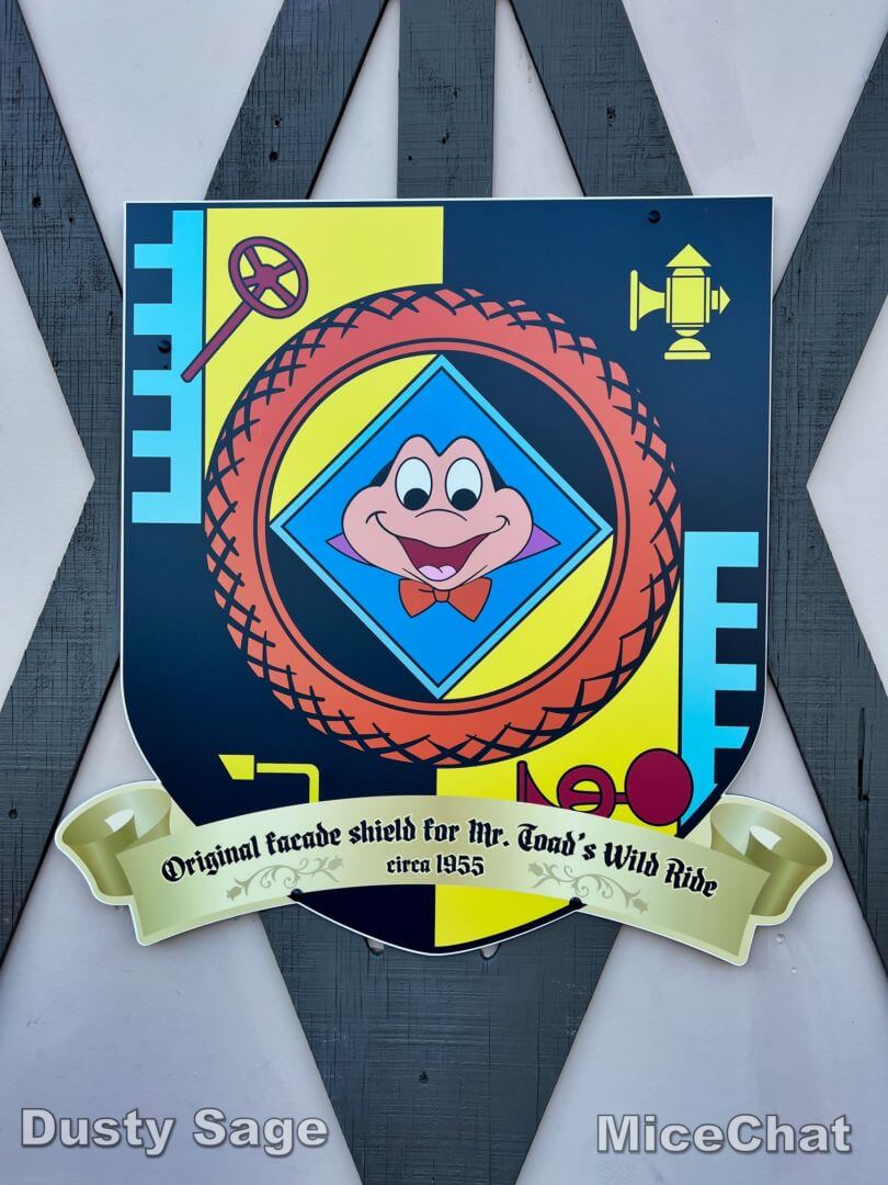 , Disneyland Update – Relighting the Night, Trams Take Flight, Out of Sight