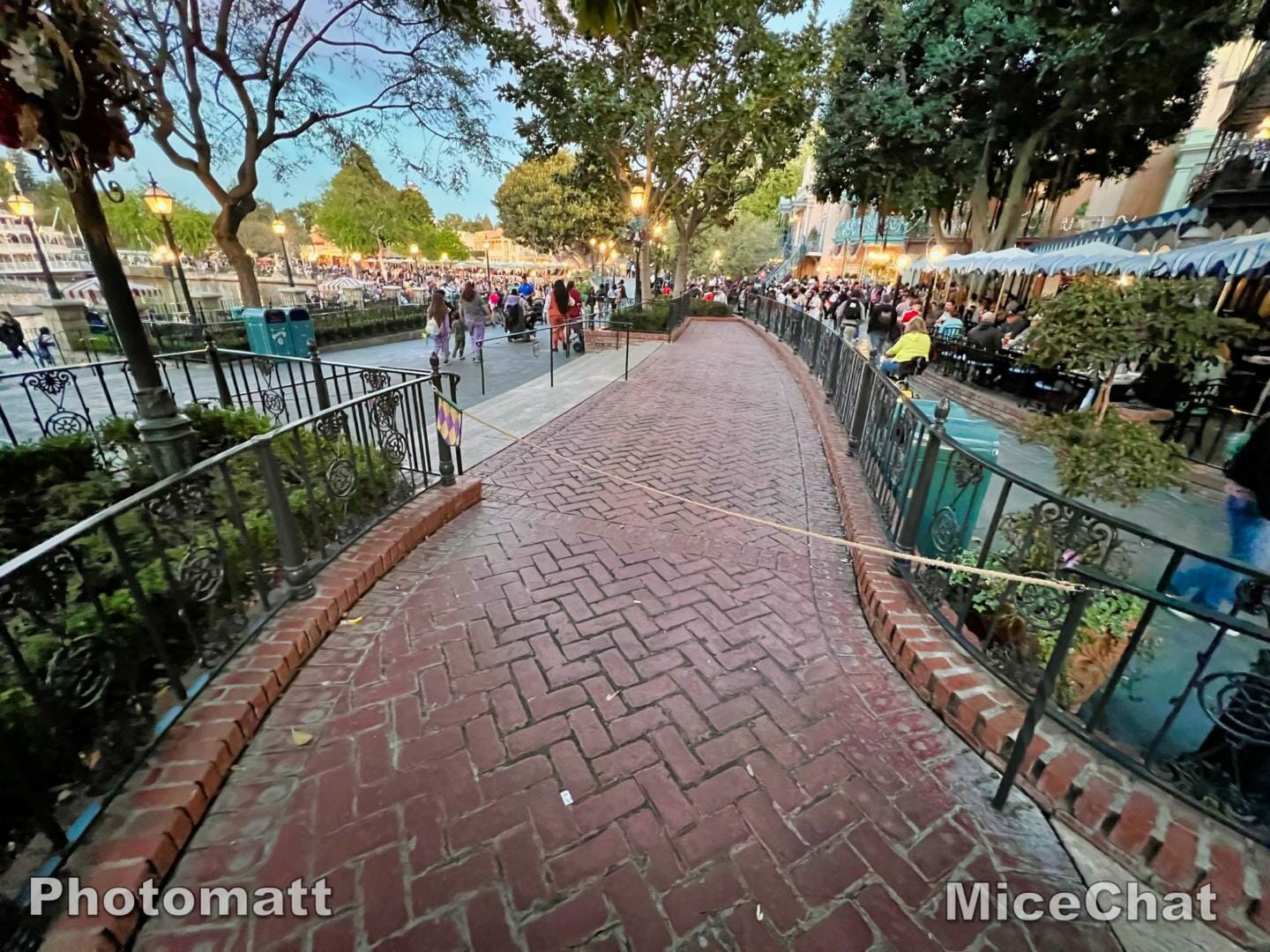 , Disneyland Update &#8211; Flattening New Orleans Square &#038; Evil Genie Tricks