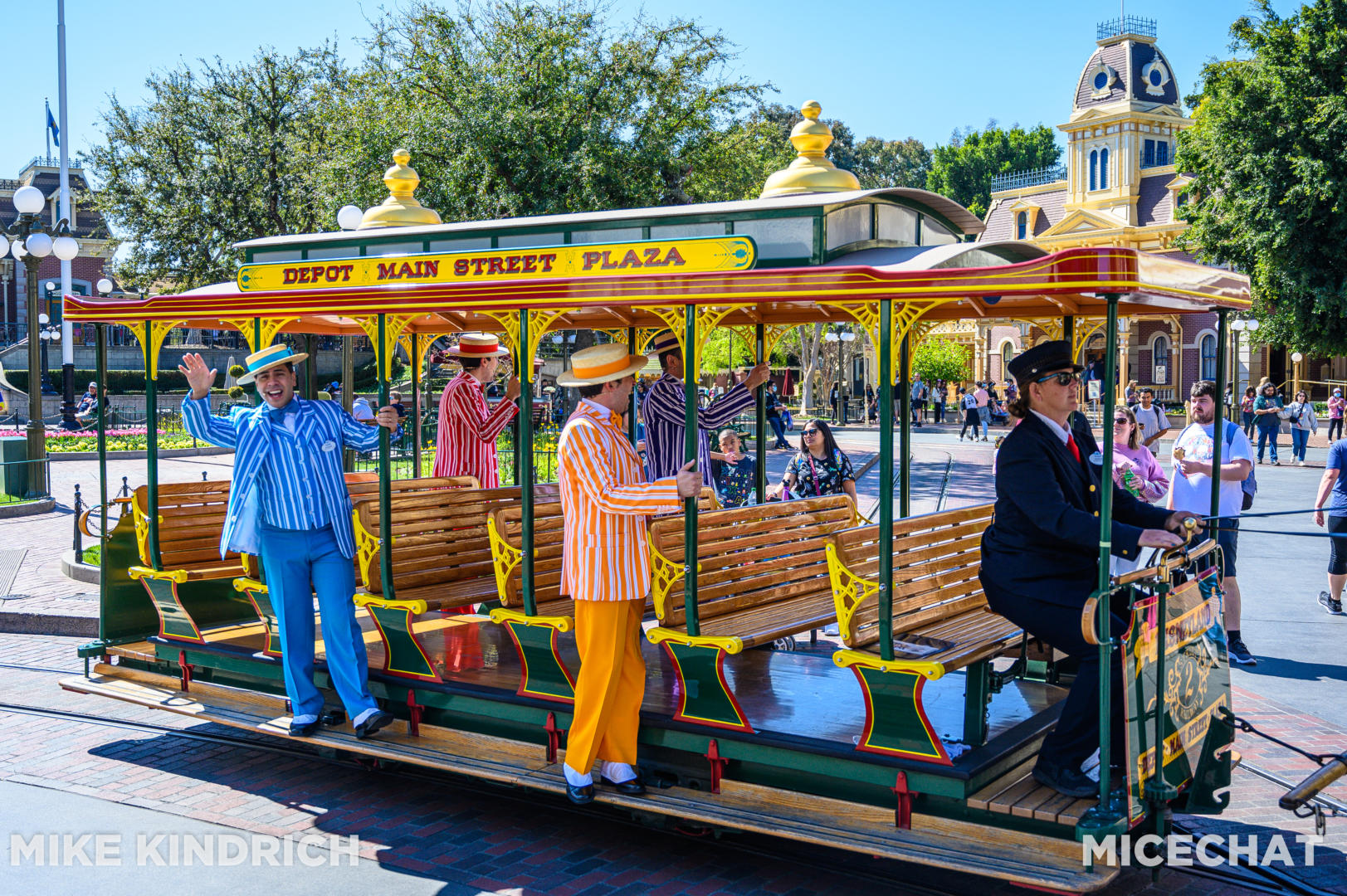 , Disneyland Update – Flattening New Orleans Square & Evil Genie Tricks