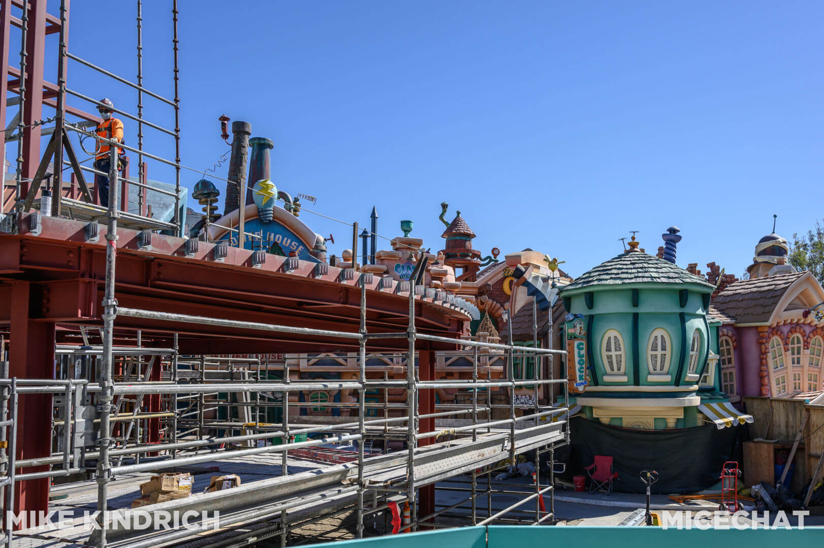 , Disneyland Update &#8211; Relighting the Night, Trams Take Flight, Out of Sight