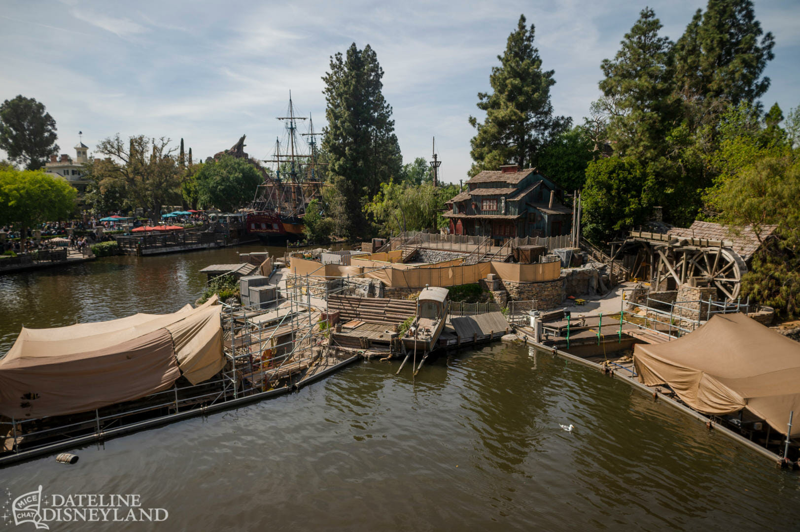 Disney dining, Dateline Disneyland: Disney Dining Drama &#038; Downtown Disney Demolition