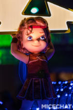 008_Disneyland_Main_Street_Electrical_Parade_Small_World_Finale