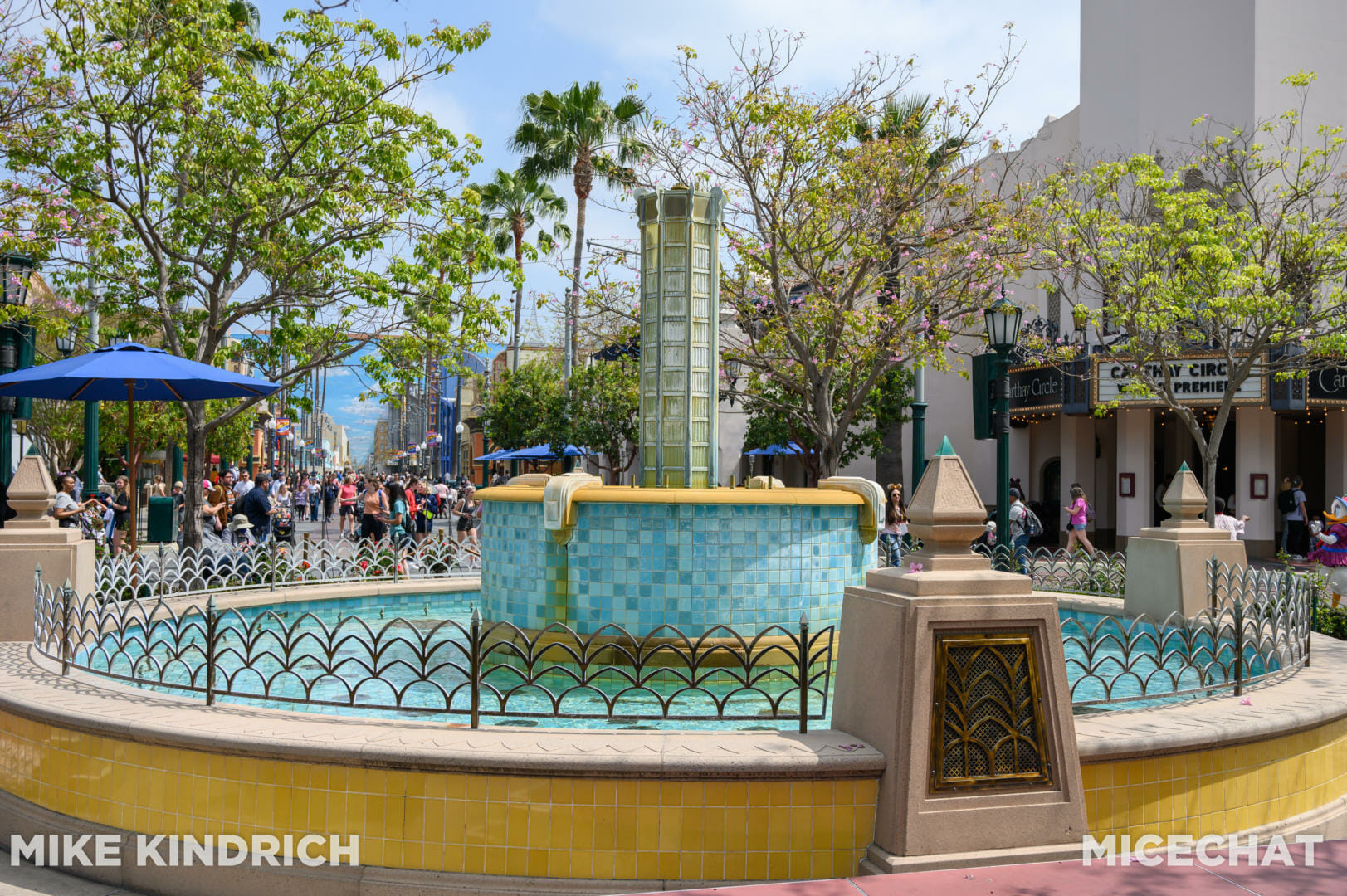 Disneyland, Disneyland Update: From Hugs to Hyperspace & Secrets Revealed!