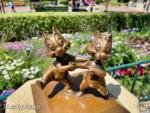 Disneyland Hub Chip and Dale Statue Hub-micechat