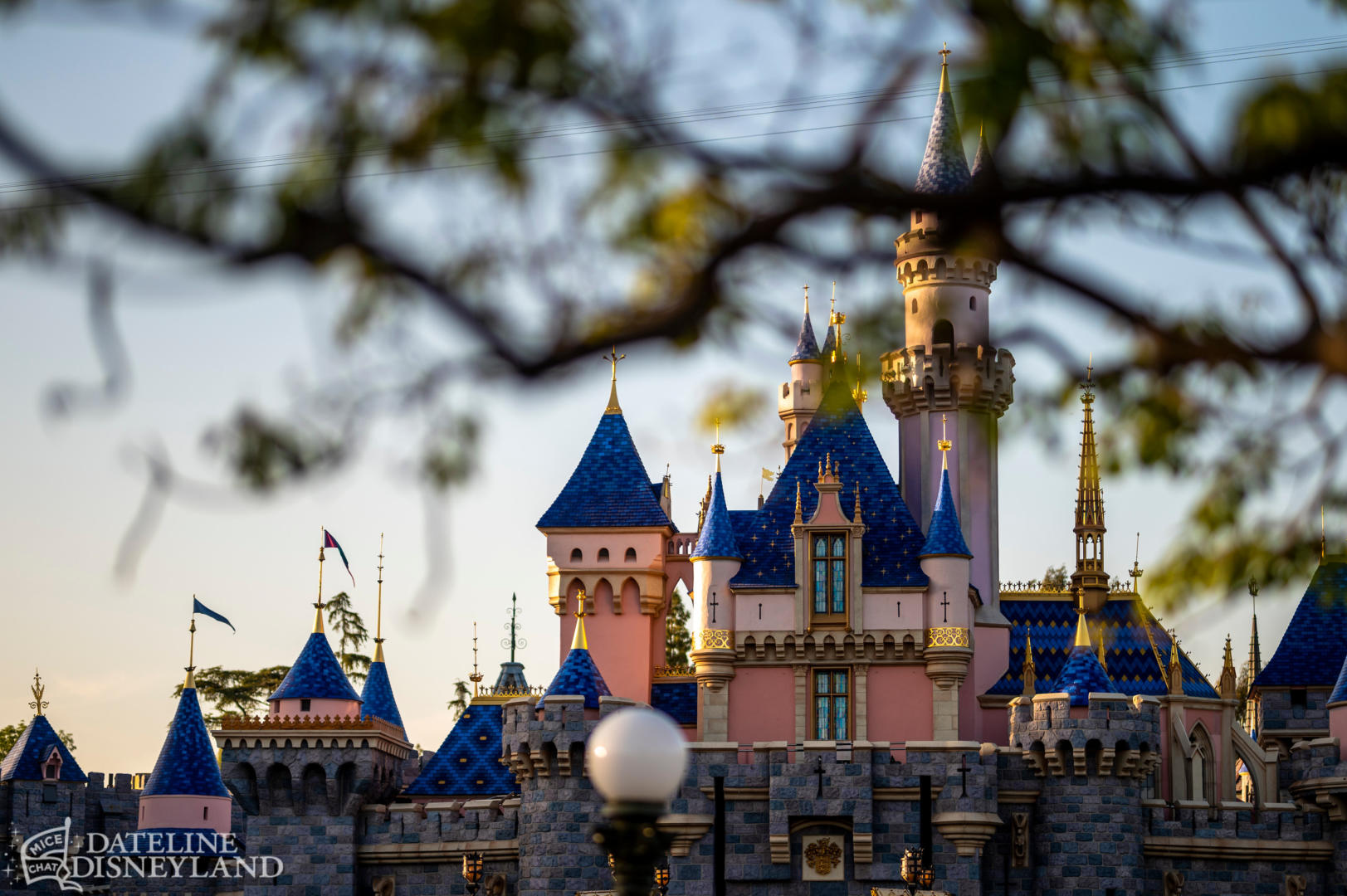 Pruning Disneyland's treehouses, Dateline Disneyland: Tarzan’s Treehouse Out, Characters Return, Crowds Surge
