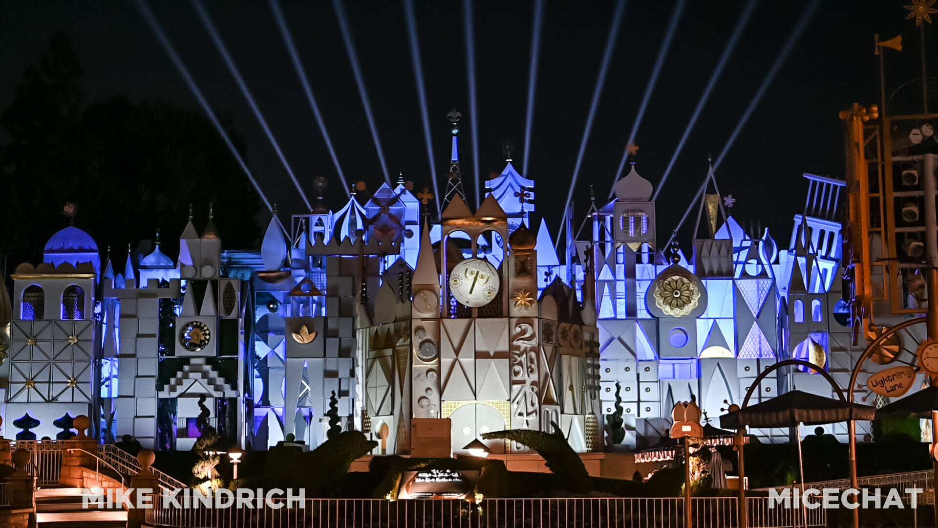 Pruning Disneyland's treehouses, Dateline Disneyland: Tarzan’s Treehouse Out, Characters Return, Crowds Surge