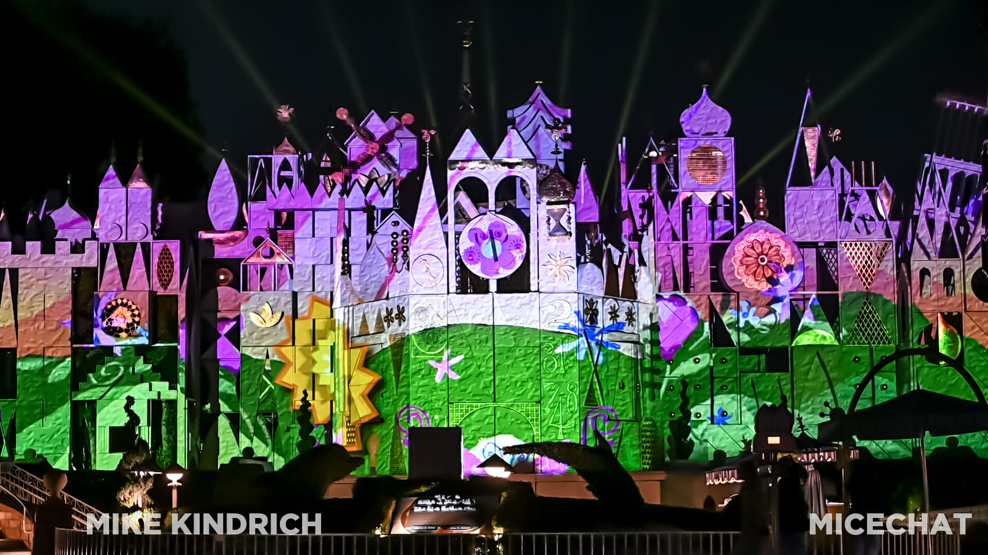 Pruning Disneyland's treehouses, Dateline Disneyland: Tarzan’s Treehouse Out, Characters Return, Crowds Surge