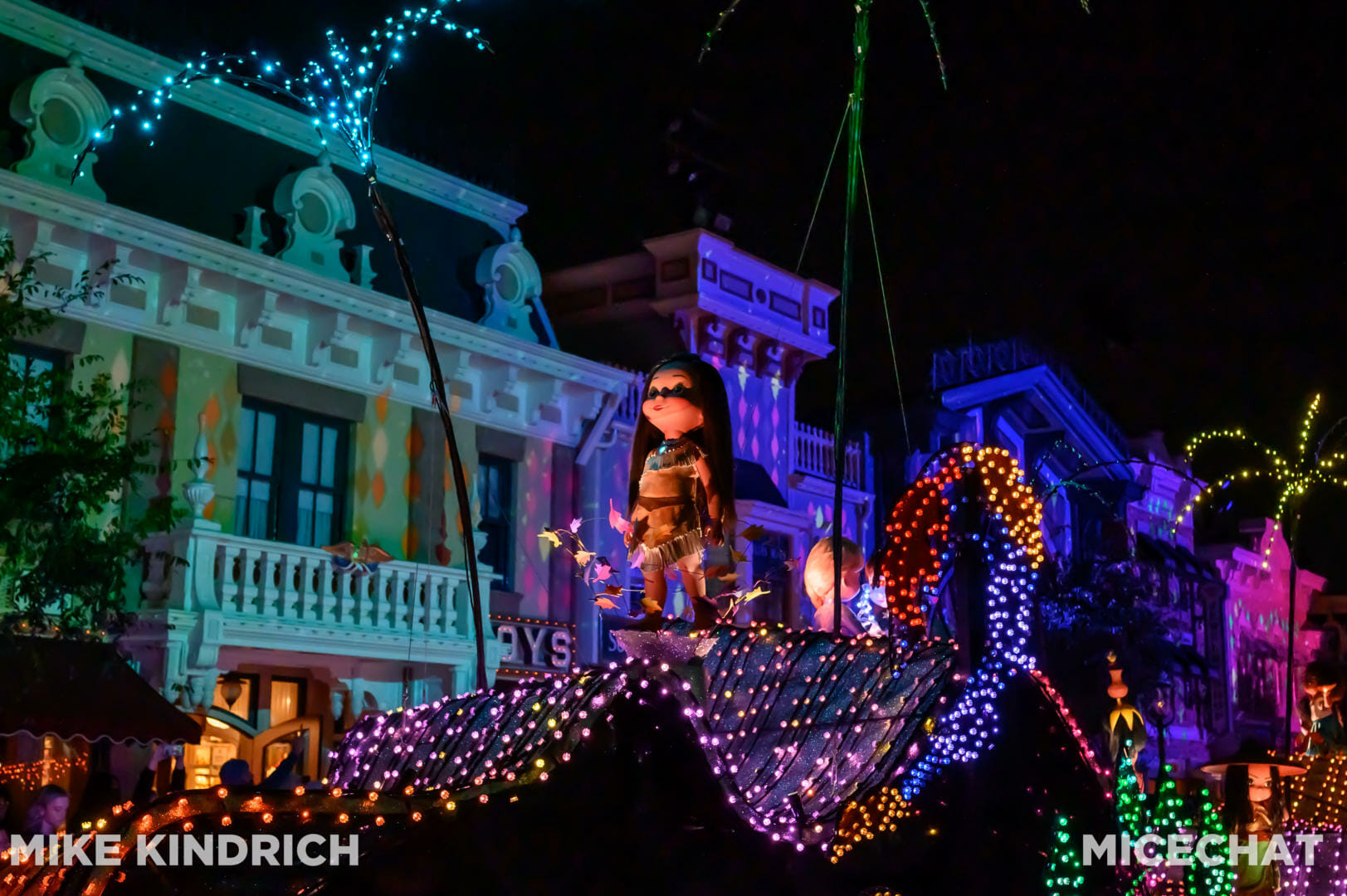 , Disneyland Update – Electric Entertainment, Magic Key Blues & Rumors Too