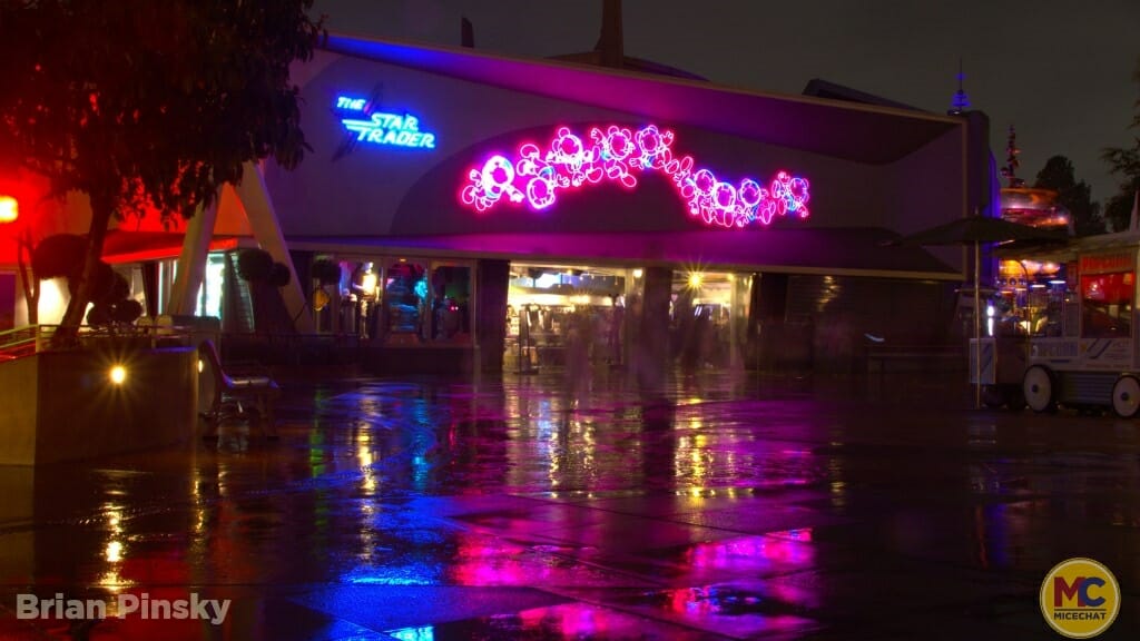 Disneyland, Disneyland Update: From Hugs to Hyperspace & Secrets Revealed!